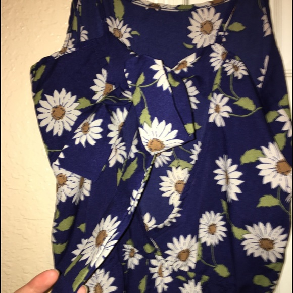 Jumper - Picture 2 of 5